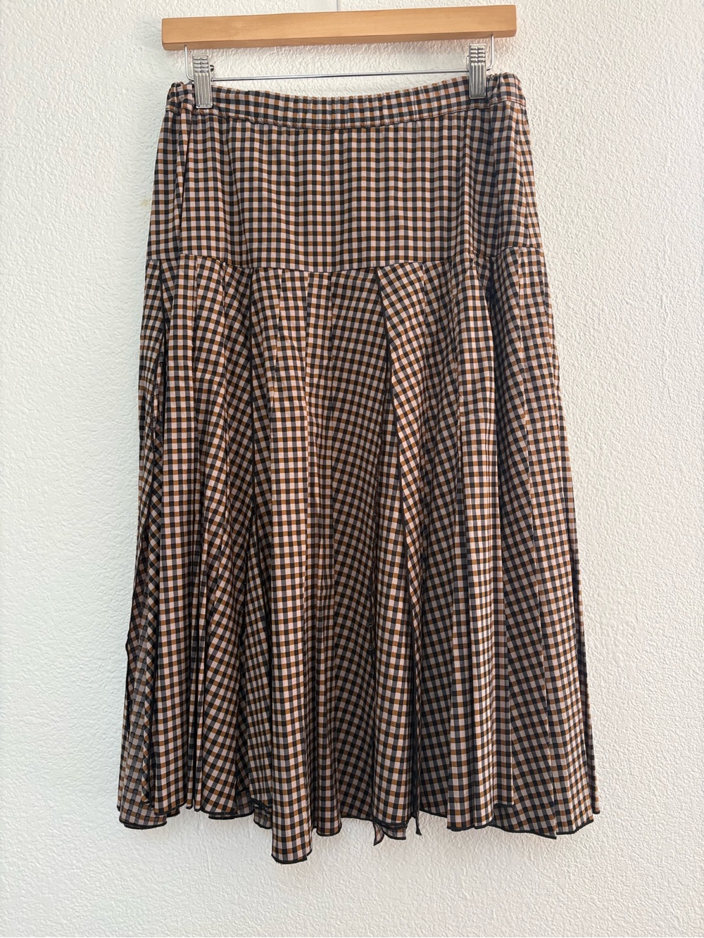Lunn Gingham A-Line Midi Skirt in Brown and Black